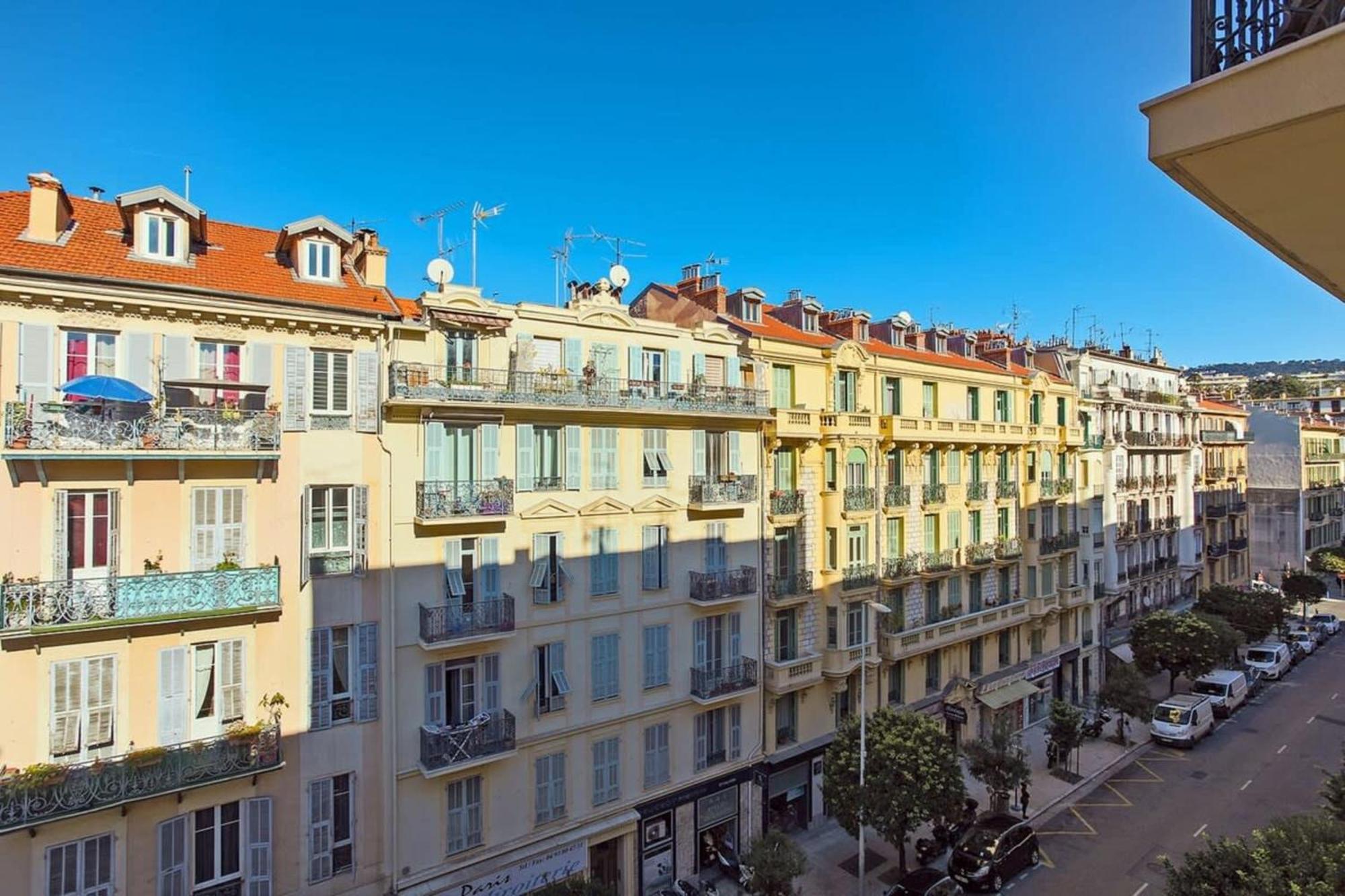 The Big Flat - Hypercentre - Car Park - Virtual Tour Appartement *